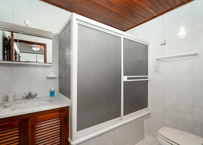 Mouramar One Bedroom Apartment, With Pool *