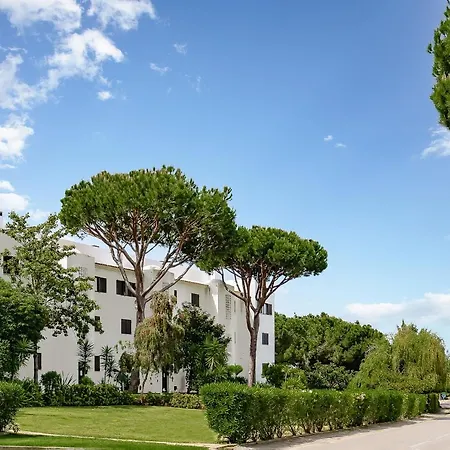 Mouramar One Bedroom Apartment, With Pool Apartment Quarteira