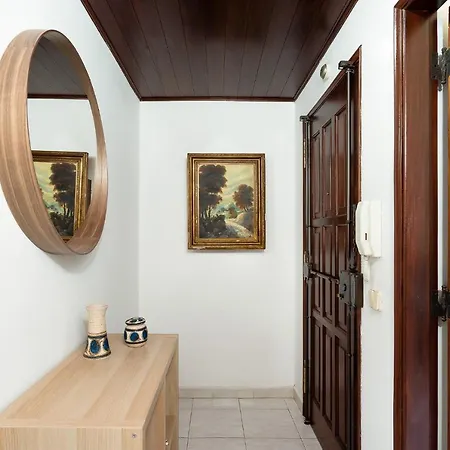 Mouramar One Bedroom Apartment, With Pool *